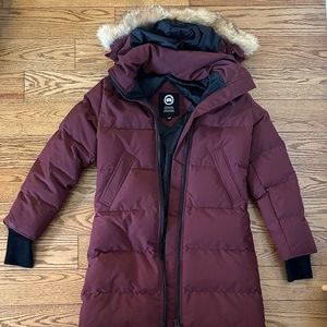 Canada Goose Mystique Down Parka with Fur Hood - Fusion Fit S, Elderberry